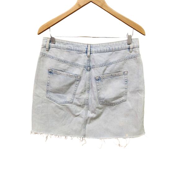 Divided H&M Denim Mini Skirt Distressed Raw Hem Light Wash Size 10 - Picture 2 of 6